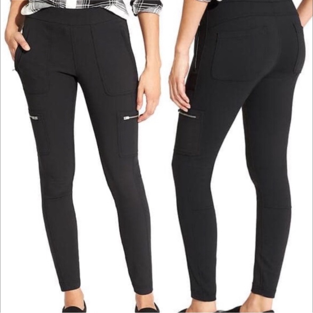 Athleta Wander Black Cargo Pants. Size 8